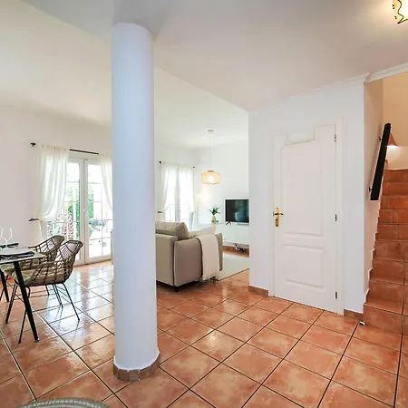 Rosada By Interhome * Calp
